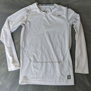 Girls Nike long sleeve dry fit shirt